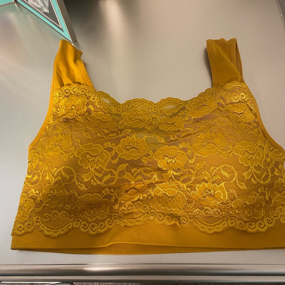 Medium/Large Bralette - Brand Zeanna Outfitters - Never worn excellent condition